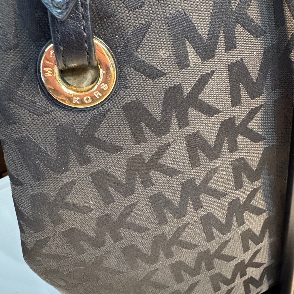 Mk Jet Set Euc - image 3